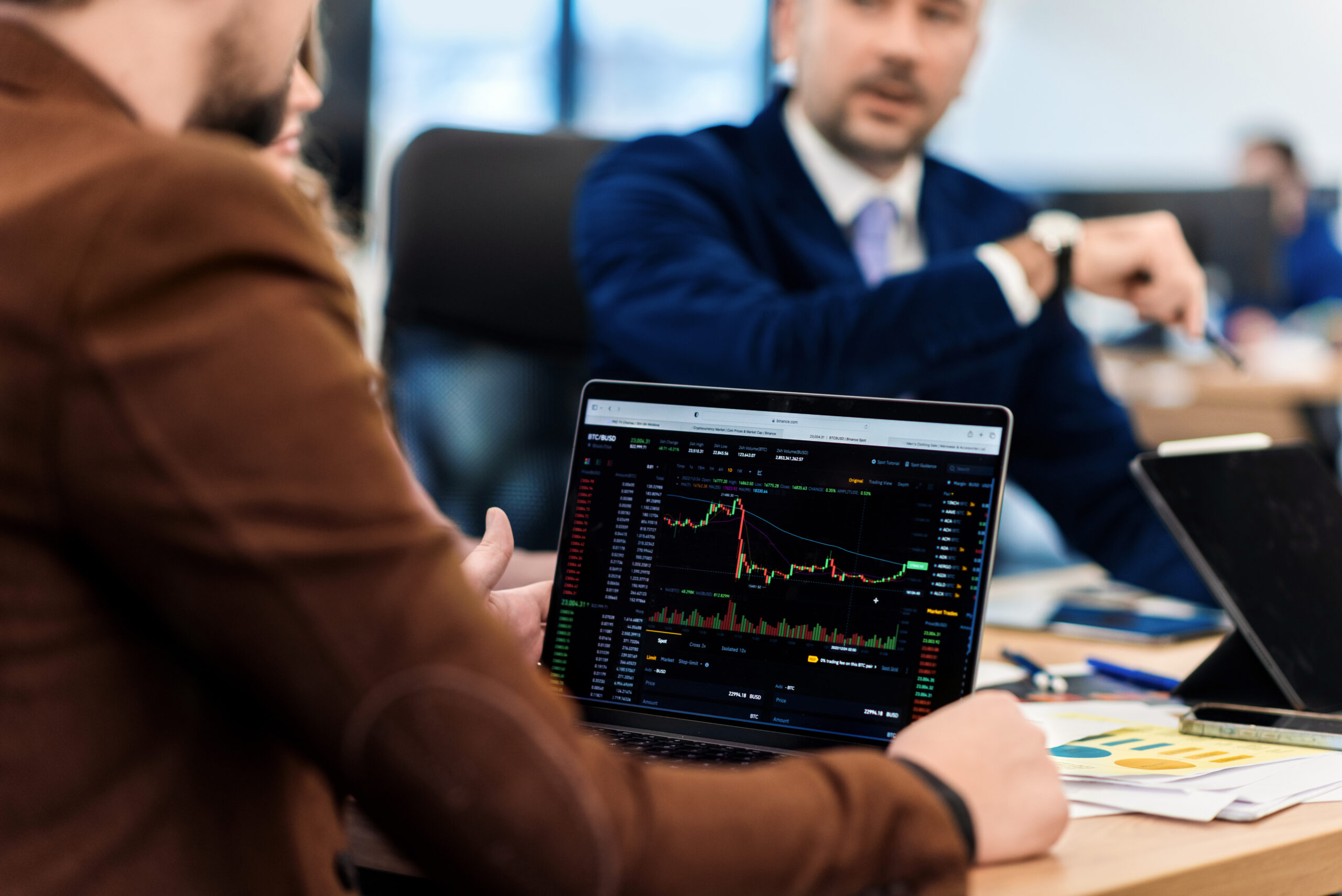 Taxa Selic: o que é e como afeta seus investimentos